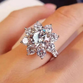 Eternal Bloom Moissanite Sunflower Ring